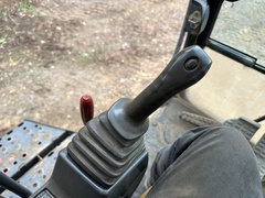 2011 DEERE 450D LC - Image 40