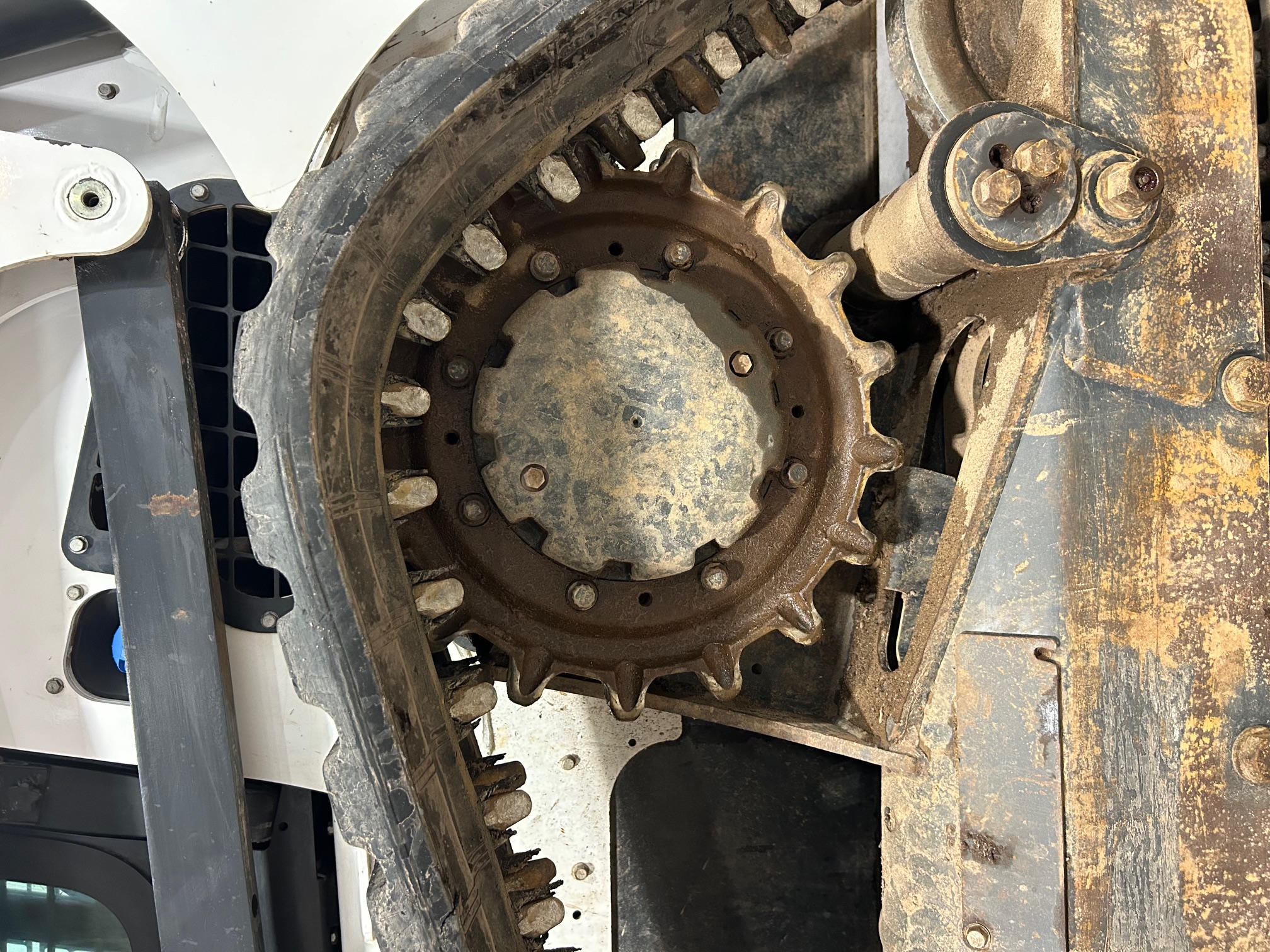 2020 BOBCAT T870 - Image 14