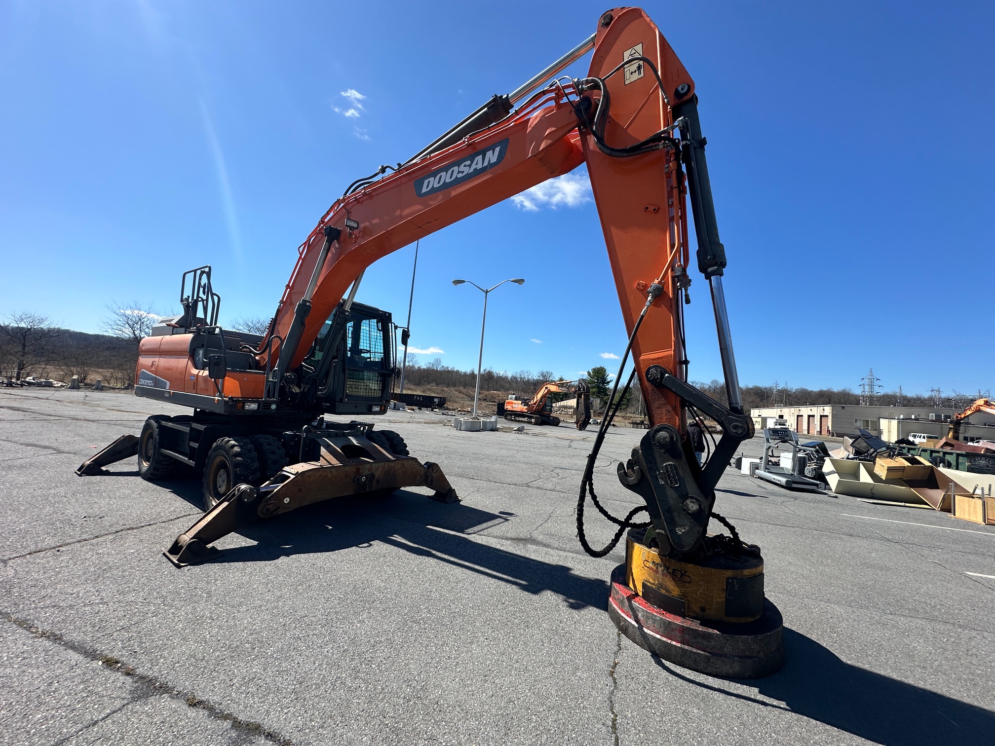 2018 DOOSAN DX210W - view 7 of 51