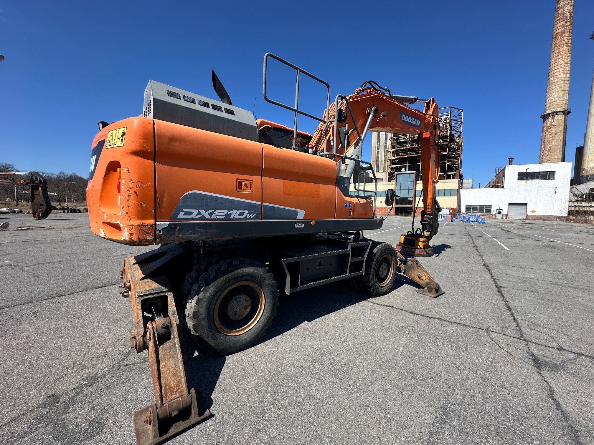 2018 DOOSAN DX210W - view 11 of 51