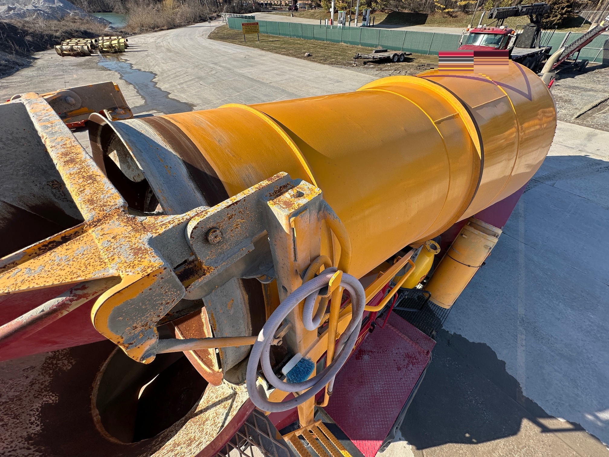 2018 PHOENIX Front Discharge Mixer - Image 12