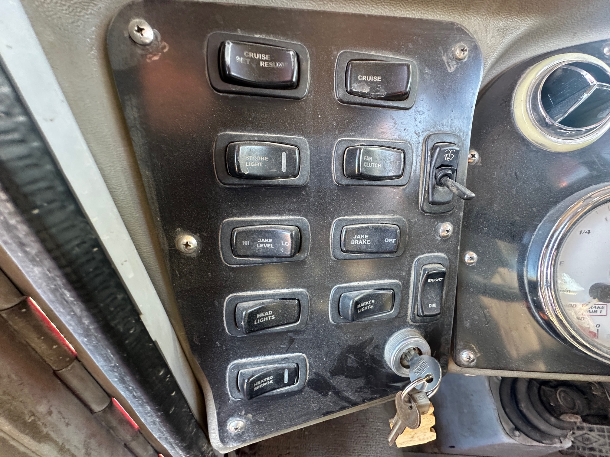 2018 PHOENIX Front Discharge Mixer - Image 16