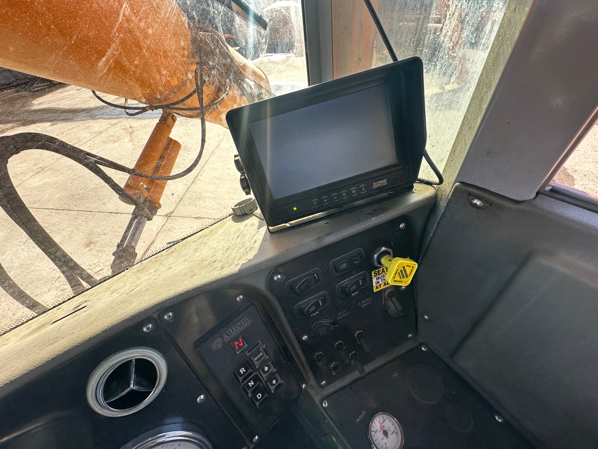 2018 PHOENIX Front Discharge Mixer - view 18 of 51