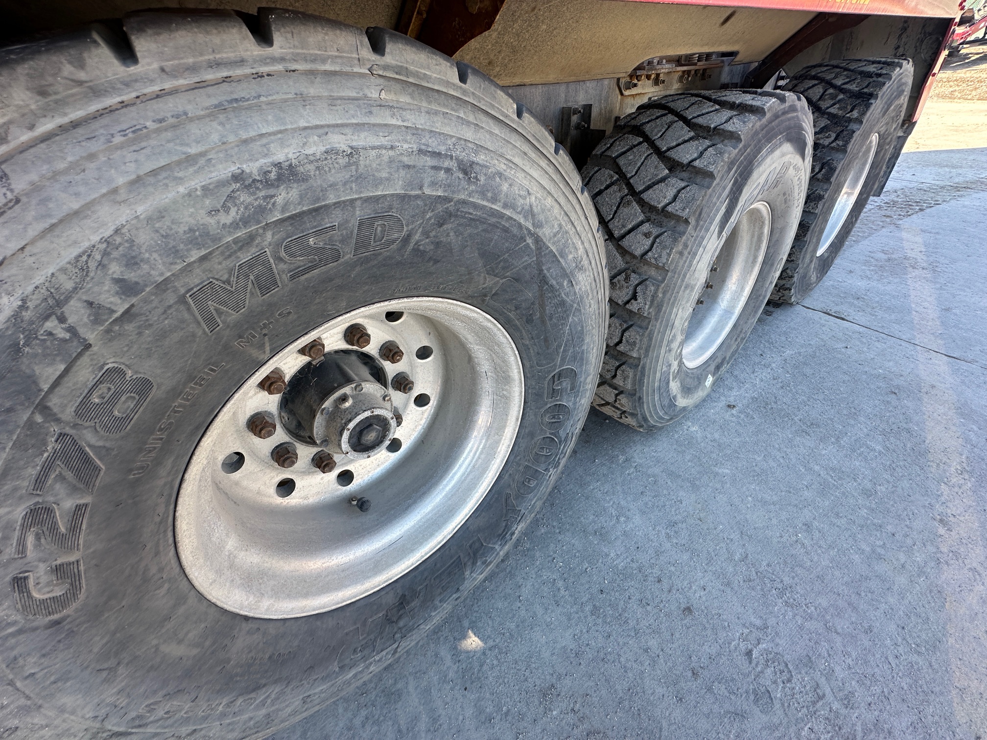 2018 PHOENIX Front Discharge Mixer - Image 27