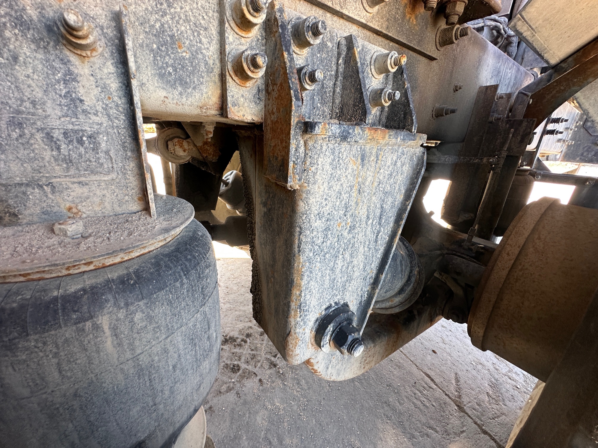 2018 PHOENIX Front Discharge Mixer - Image 29