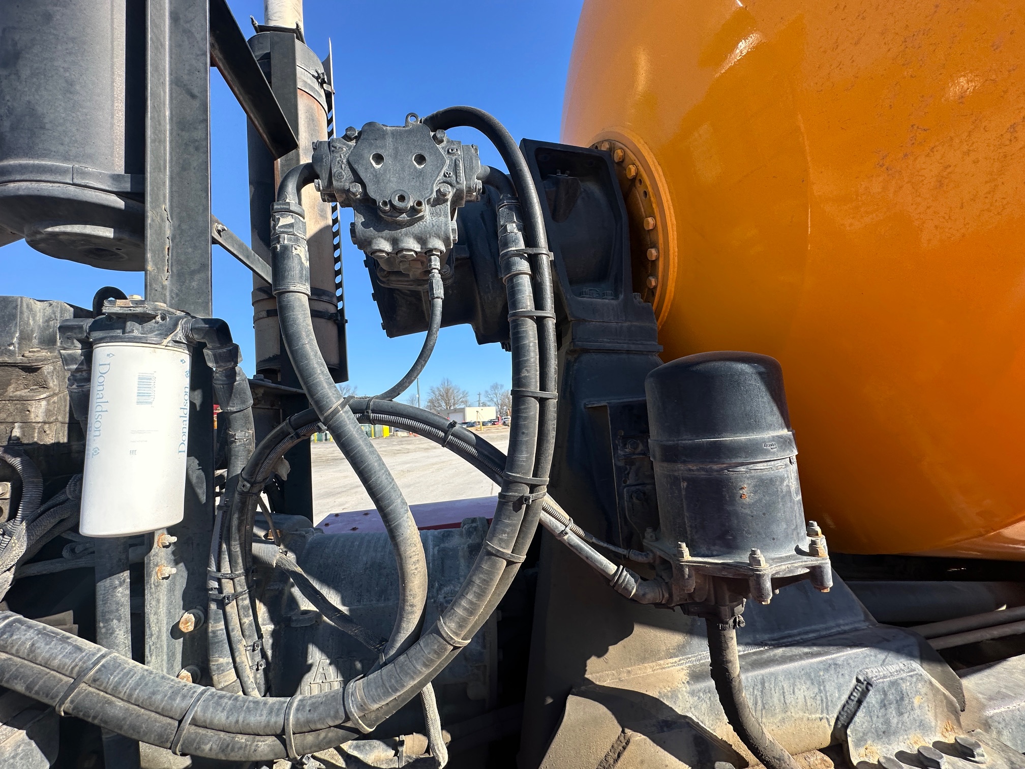 2018 PHOENIX Front Discharge Mixer - Image 39