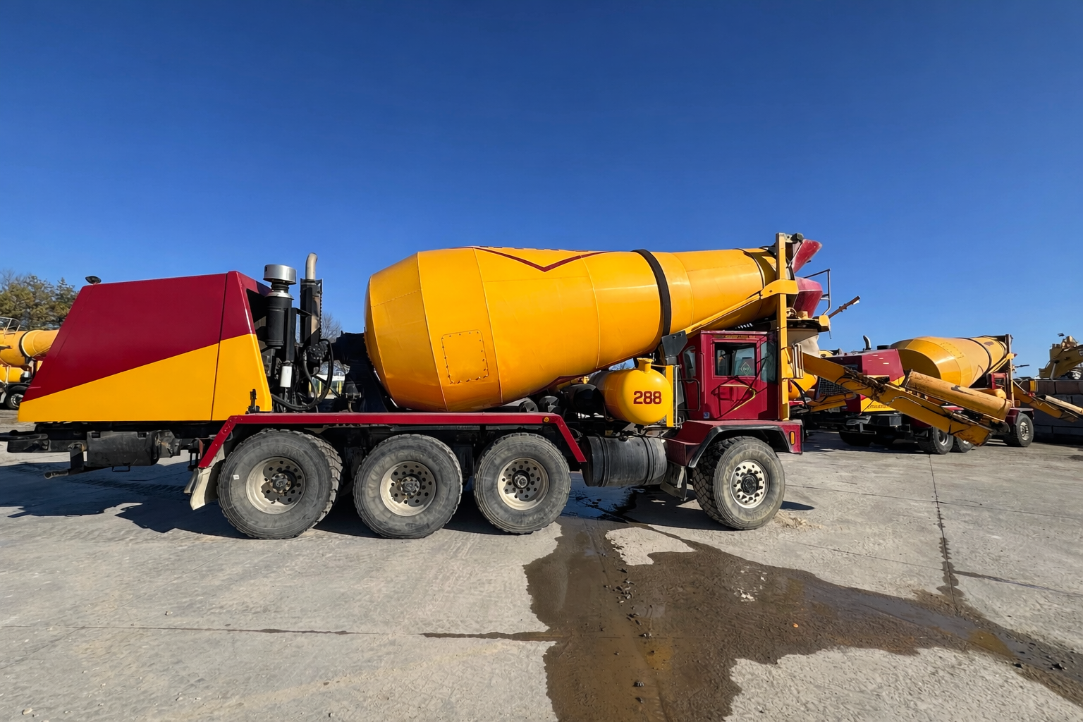 2018 PHOENIX Front Discharge Mixer - view 2 of 51