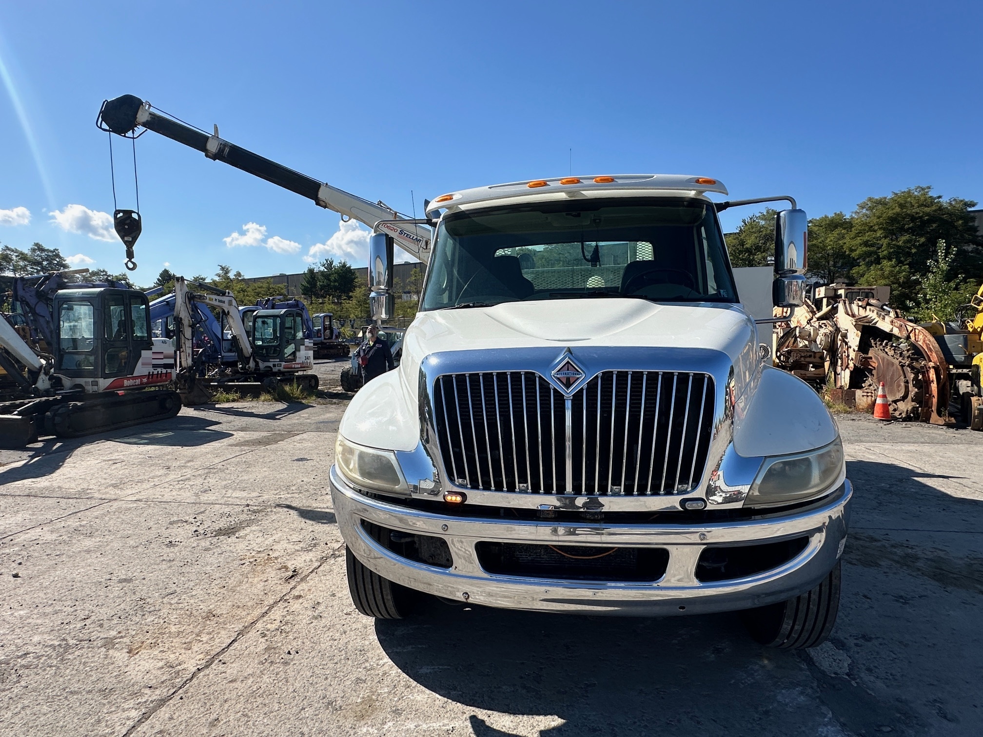 2010 INTERNATIONAL 4300 Service Truck - Image 5