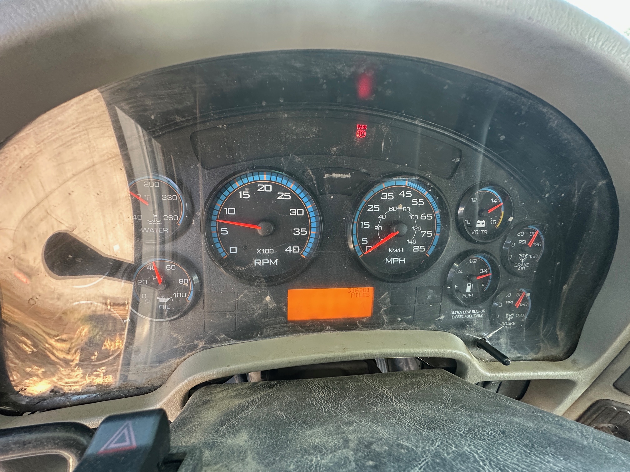 2010 INTERNATIONAL 4300 Service Truck - Image 31