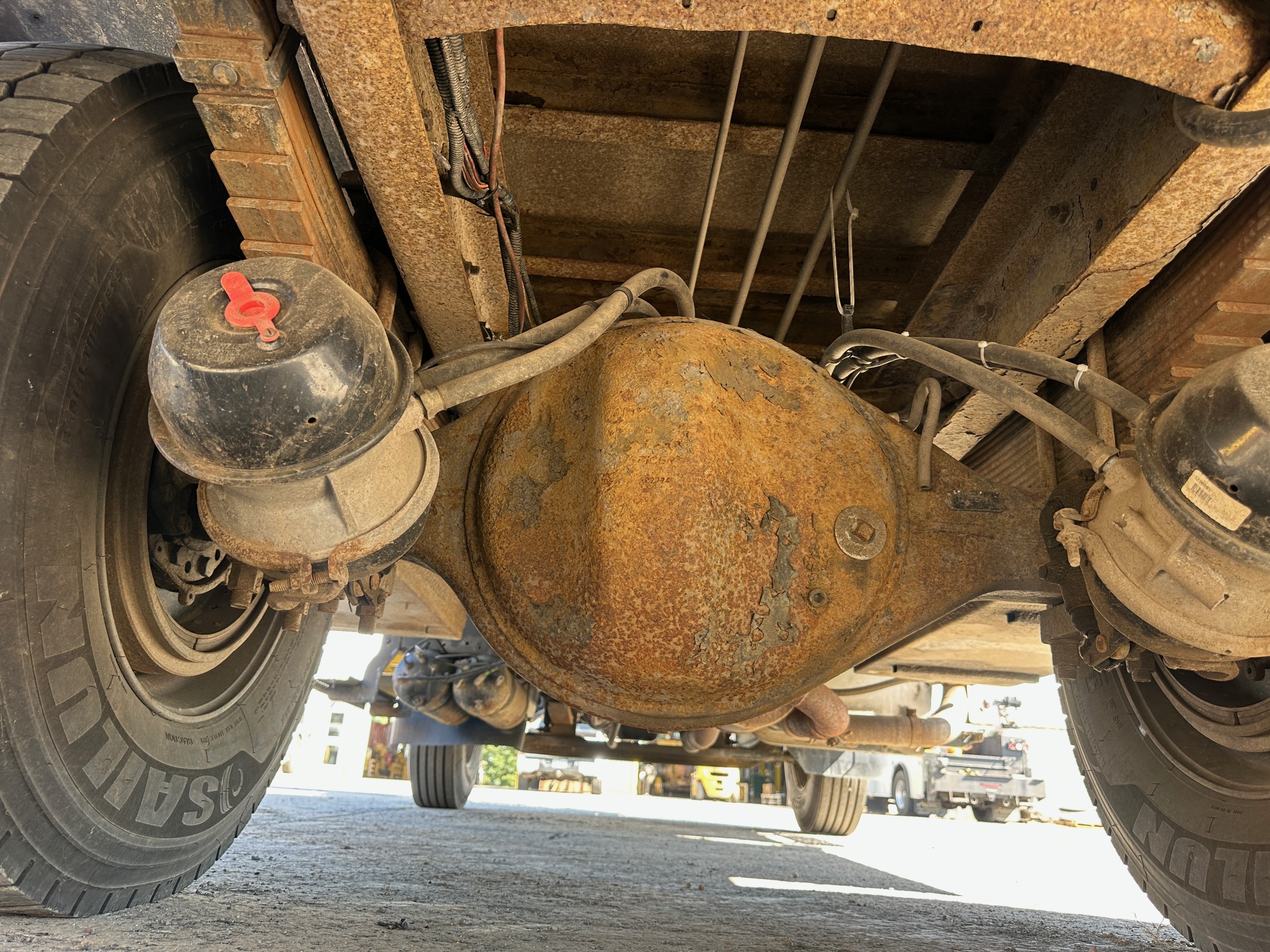 2010 INTERNATIONAL 4300 Service Truck - Image 42