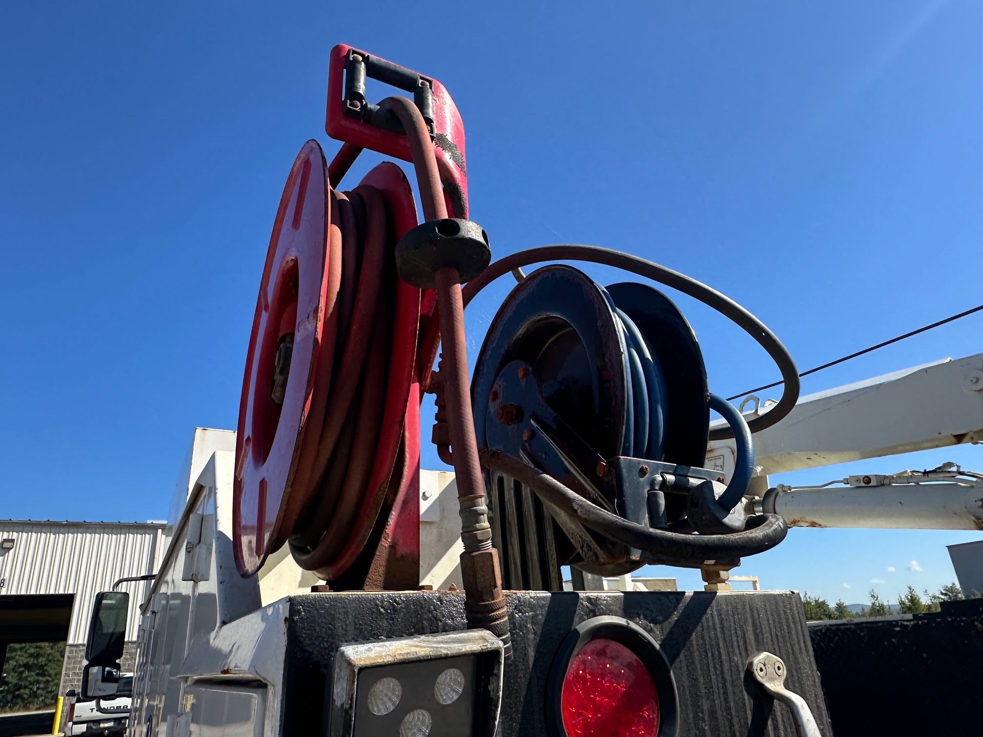 2010 INTERNATIONAL 4300 Service Truck - Image 49