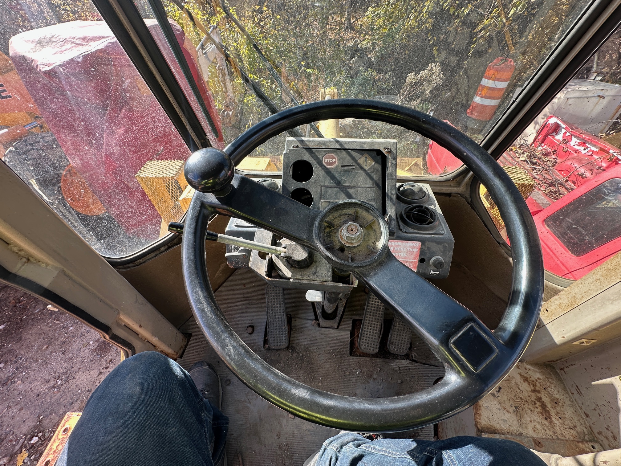 1992 DEERE 444E - Image 30