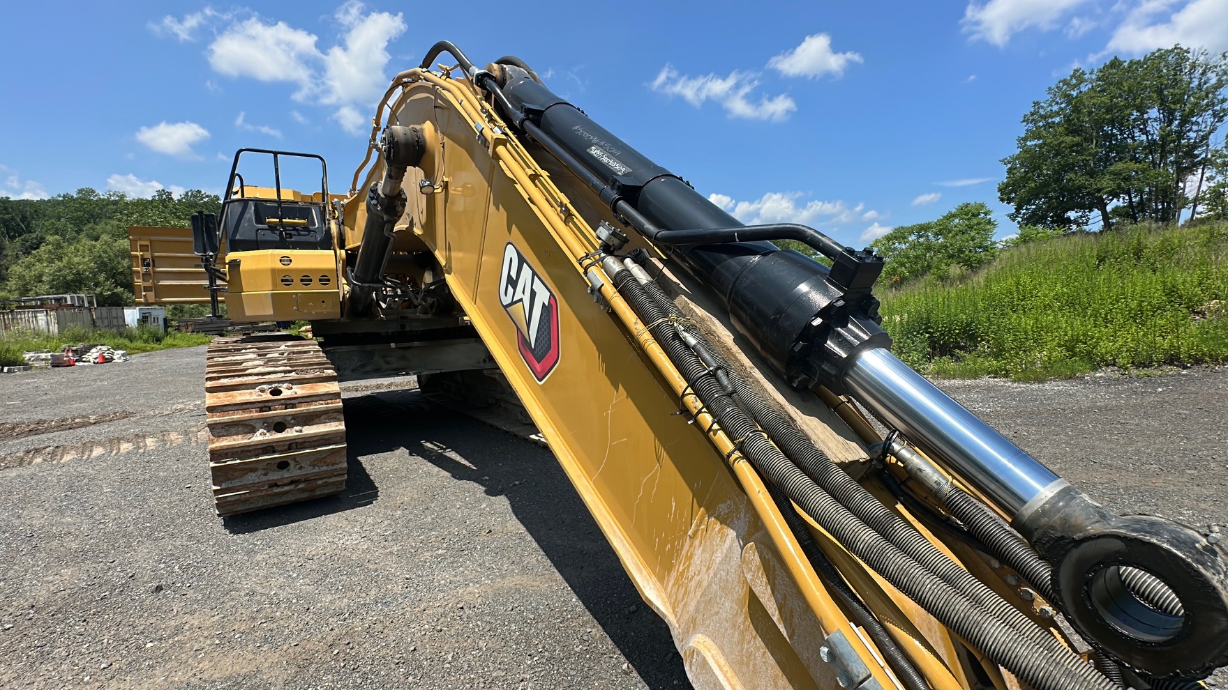 2022 CATERPILLAR 374 - Image 24