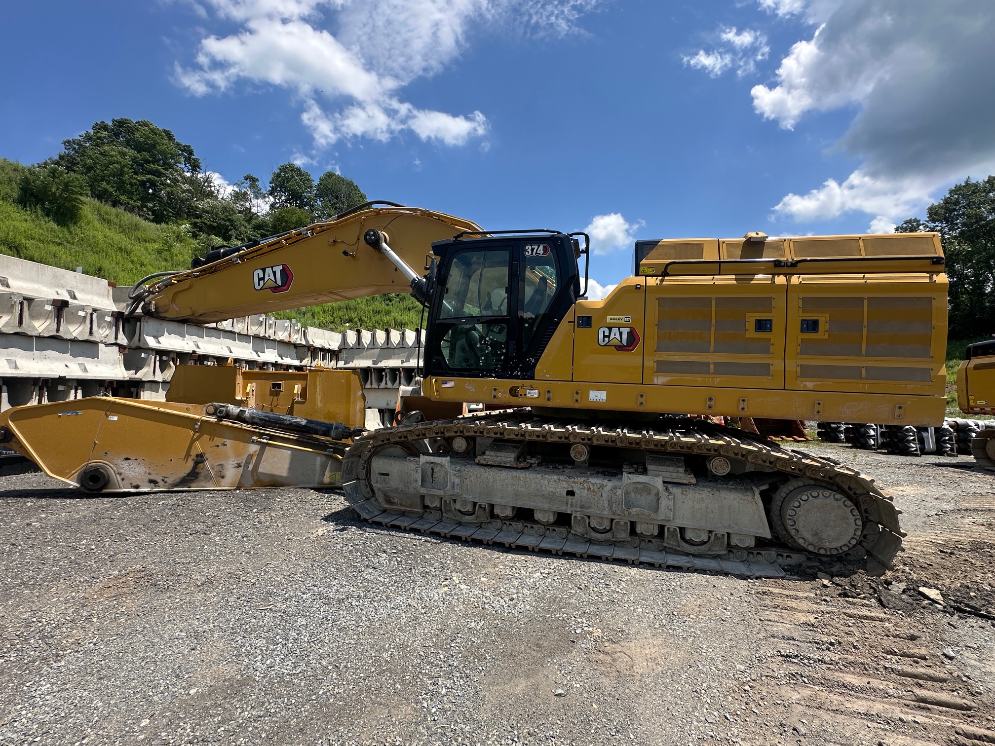 2022 CATERPILLAR 374 - Image 41