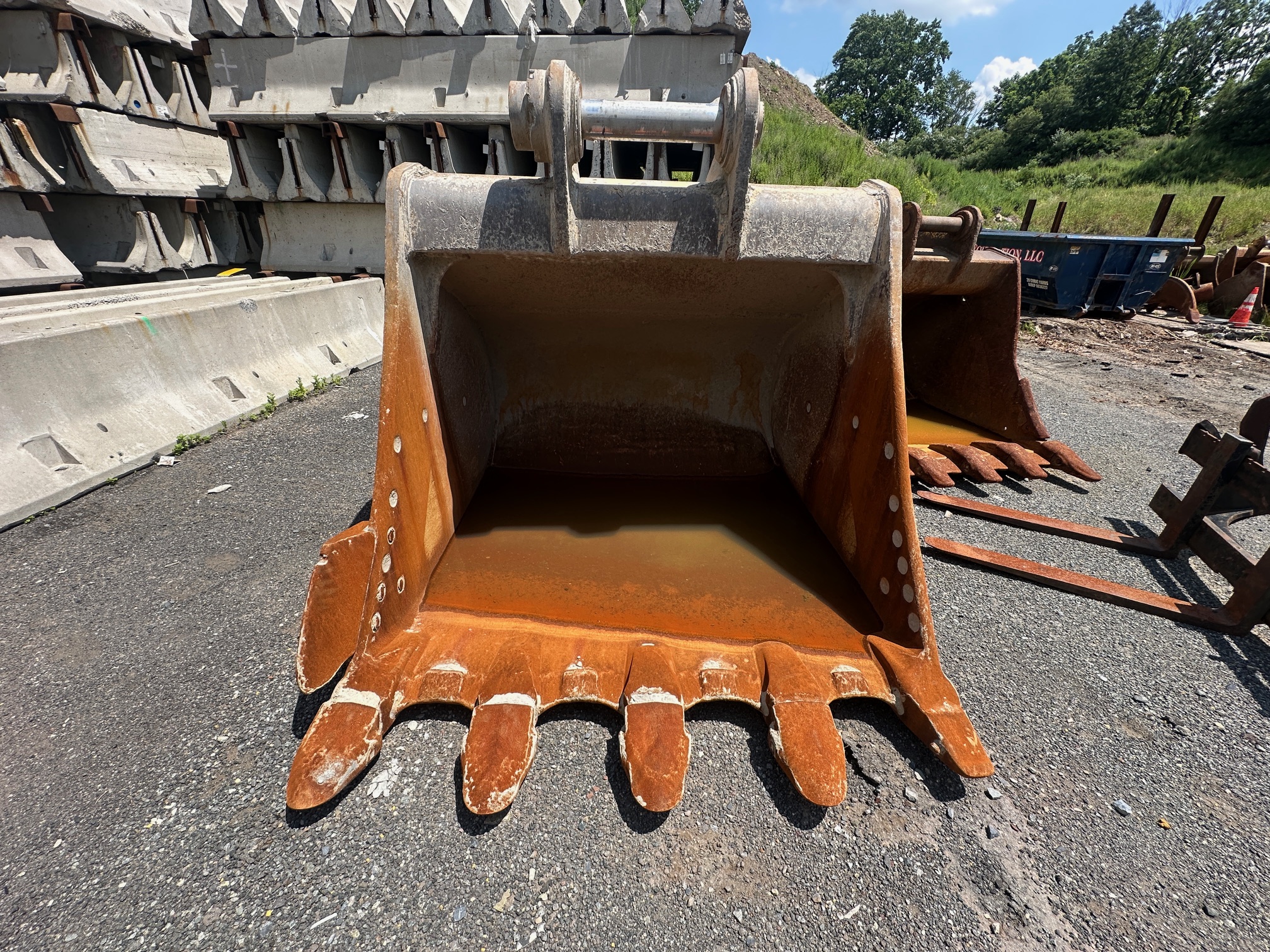 2022 CATERPILLAR 374 - Image 44