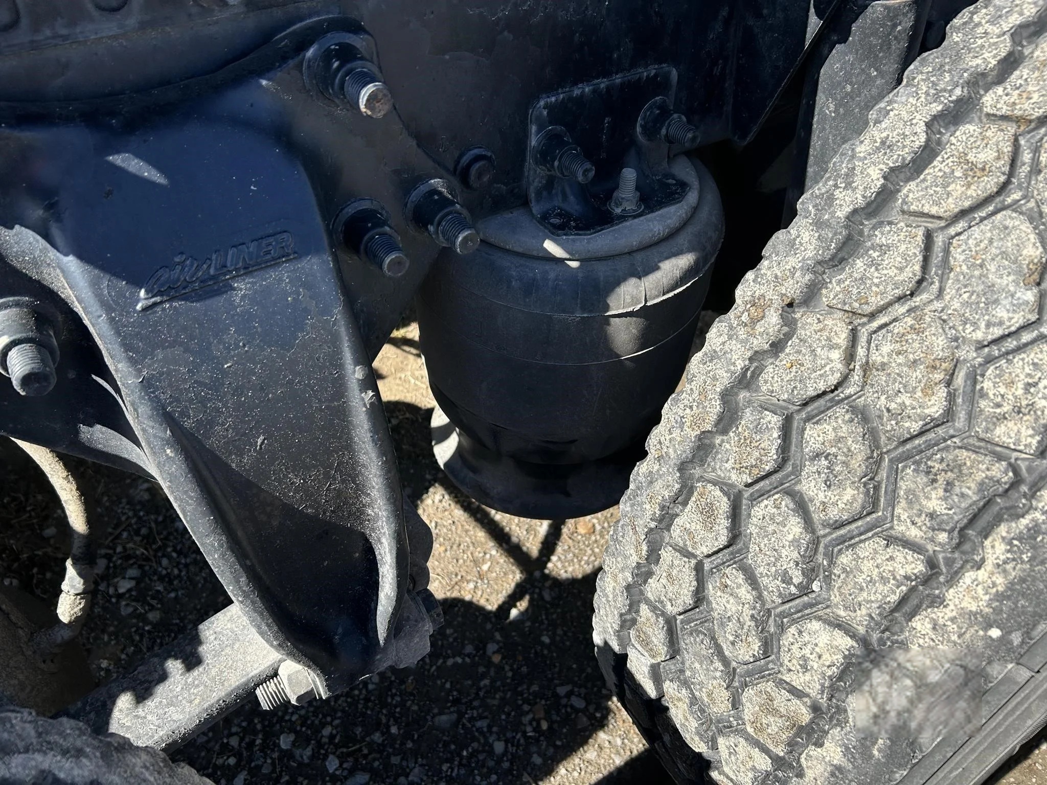 2010 FREIGHTLINER Cascadia 125 - view 8 of 16