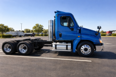 2010 FREIGHTLINER Cascadia 125 - Image 4