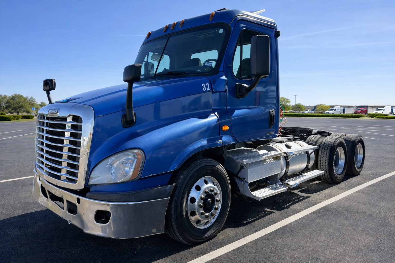 2010 FREIGHTLINER Cascadia 125 - view 1 of 16