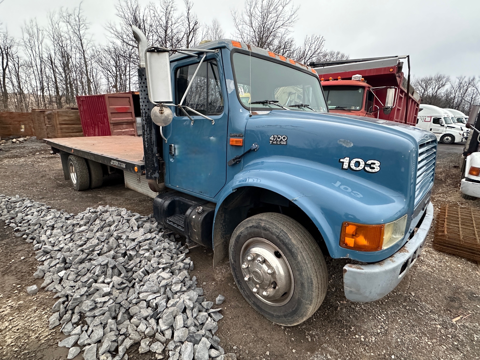 2002 INTERNATIONAL 4700 - Image 5