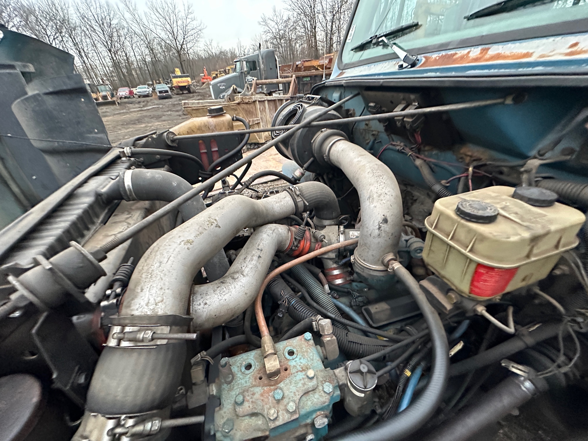 2002 INTERNATIONAL 4700 - Image 27