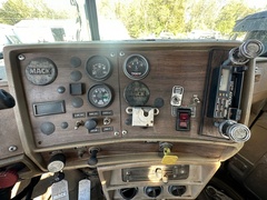 1984 MACK RD686S - Image 45
