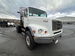 1997 FREIGHTLINER FL112 - Image 5