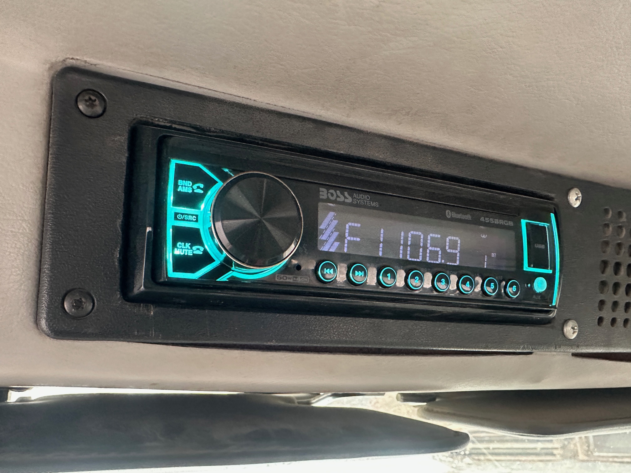 1997 FREIGHTLINER FL112 - Image 18