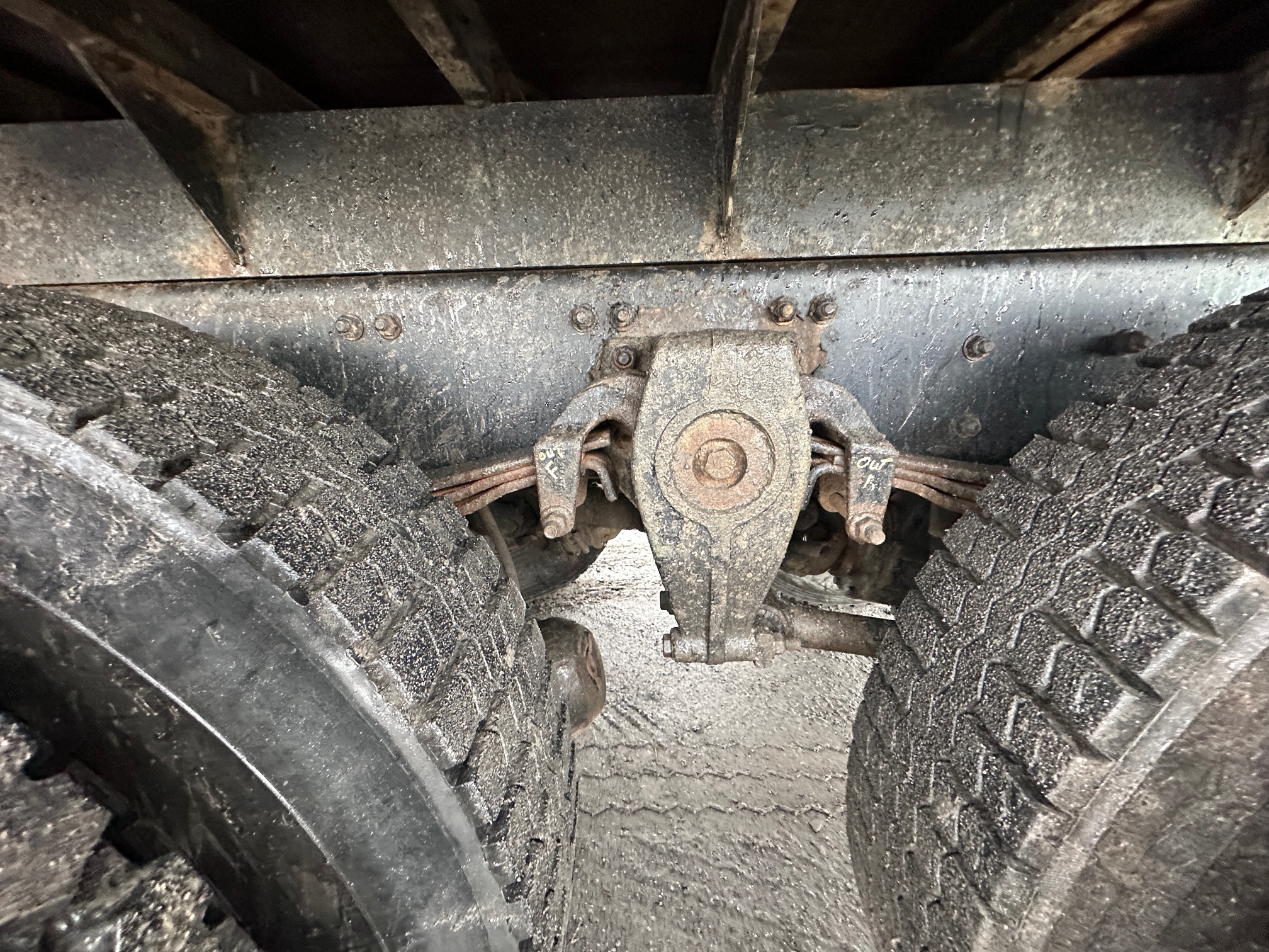 1997 FREIGHTLINER FL112 - Image 28