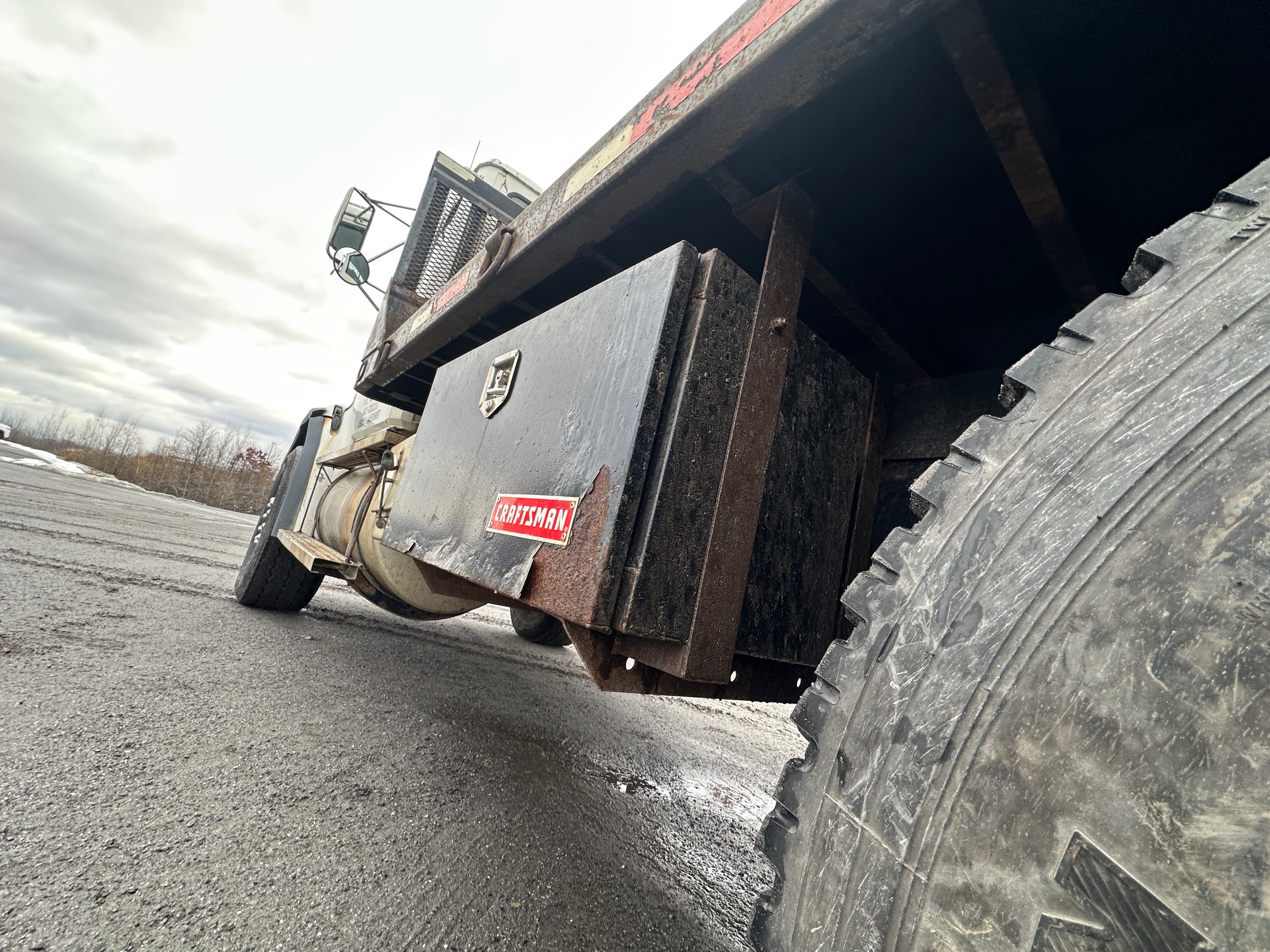 1997 FREIGHTLINER FL112 - Image 29