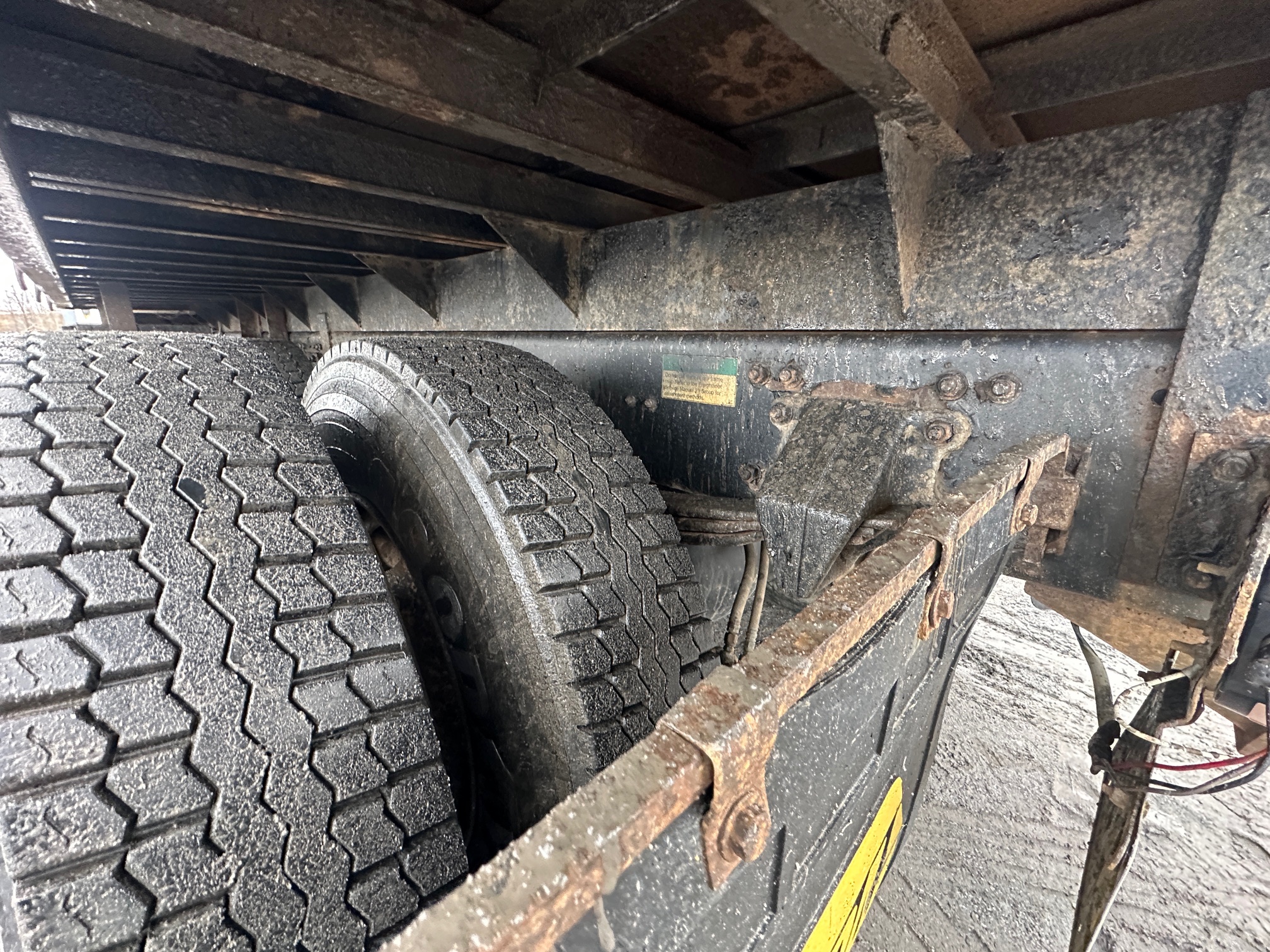 1997 FREIGHTLINER FL112 - Image 30