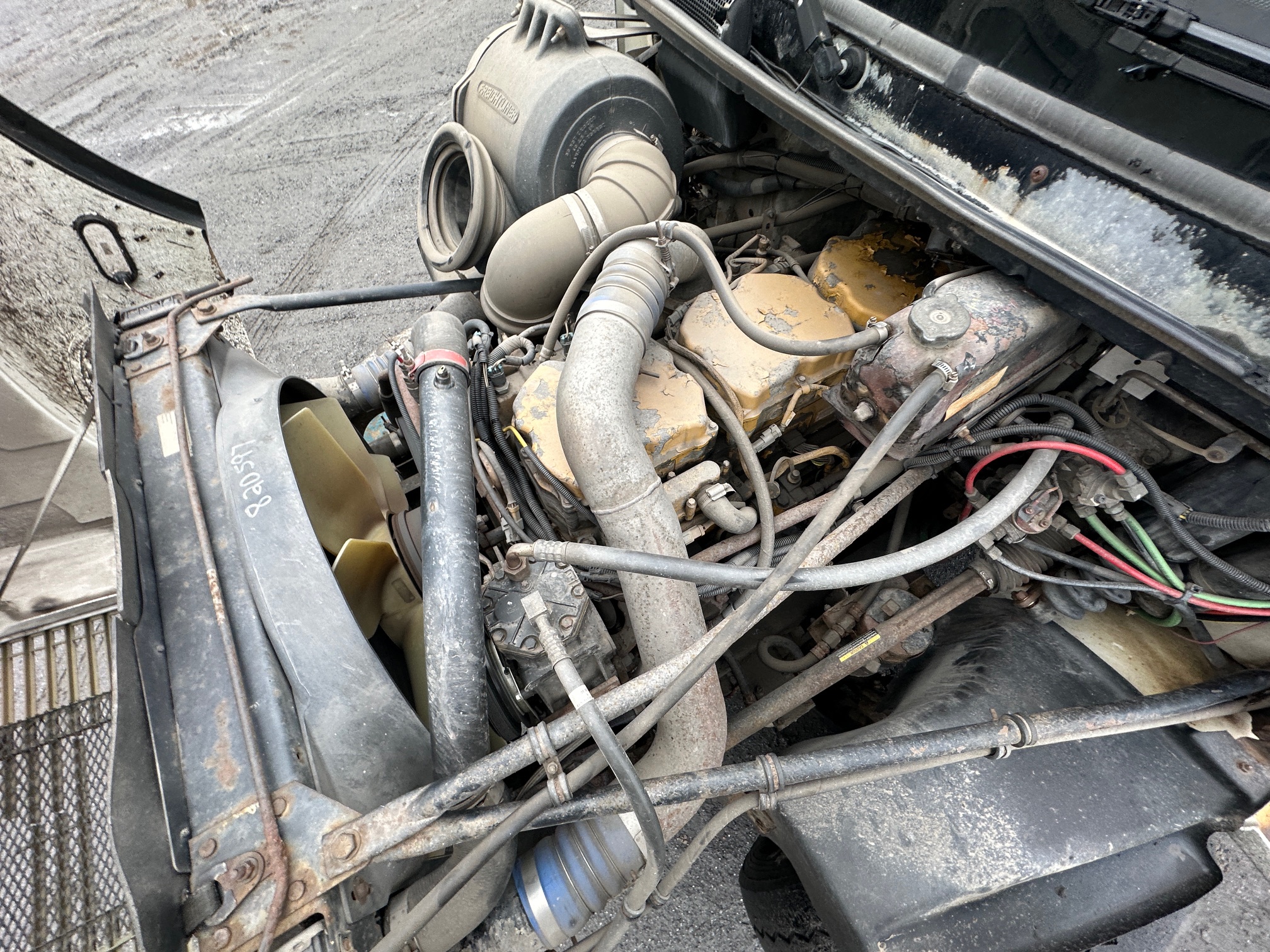 1997 FREIGHTLINER FL112 - Image 44