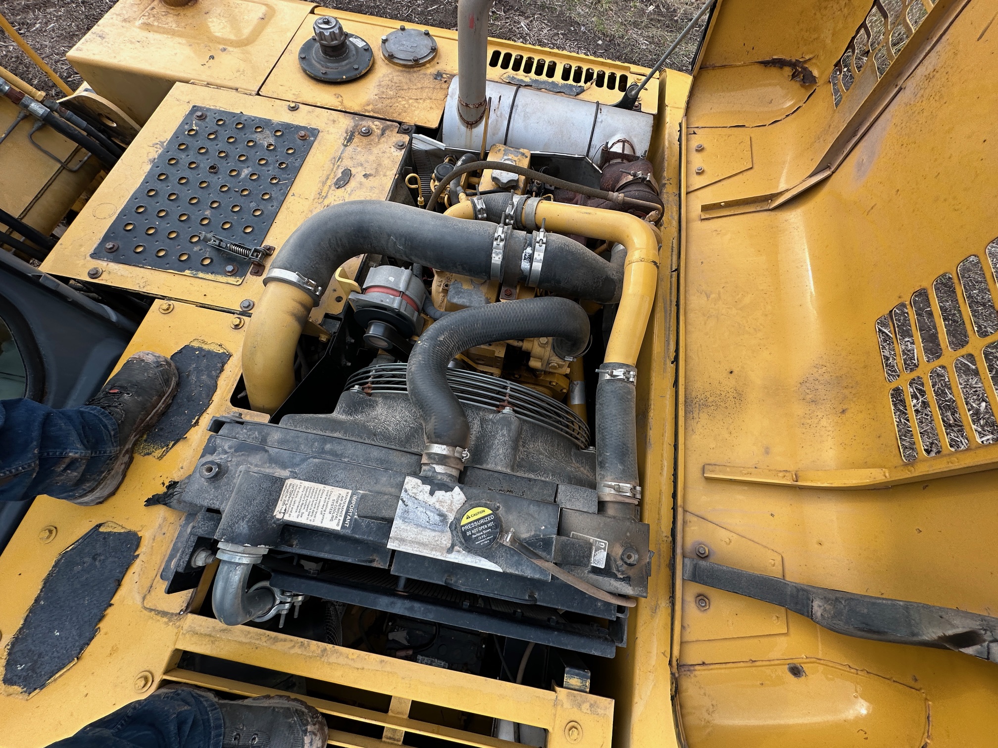 2005 DEERE 160C LC - Image 29