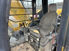 2005 DEERE 160C LC - Image 31