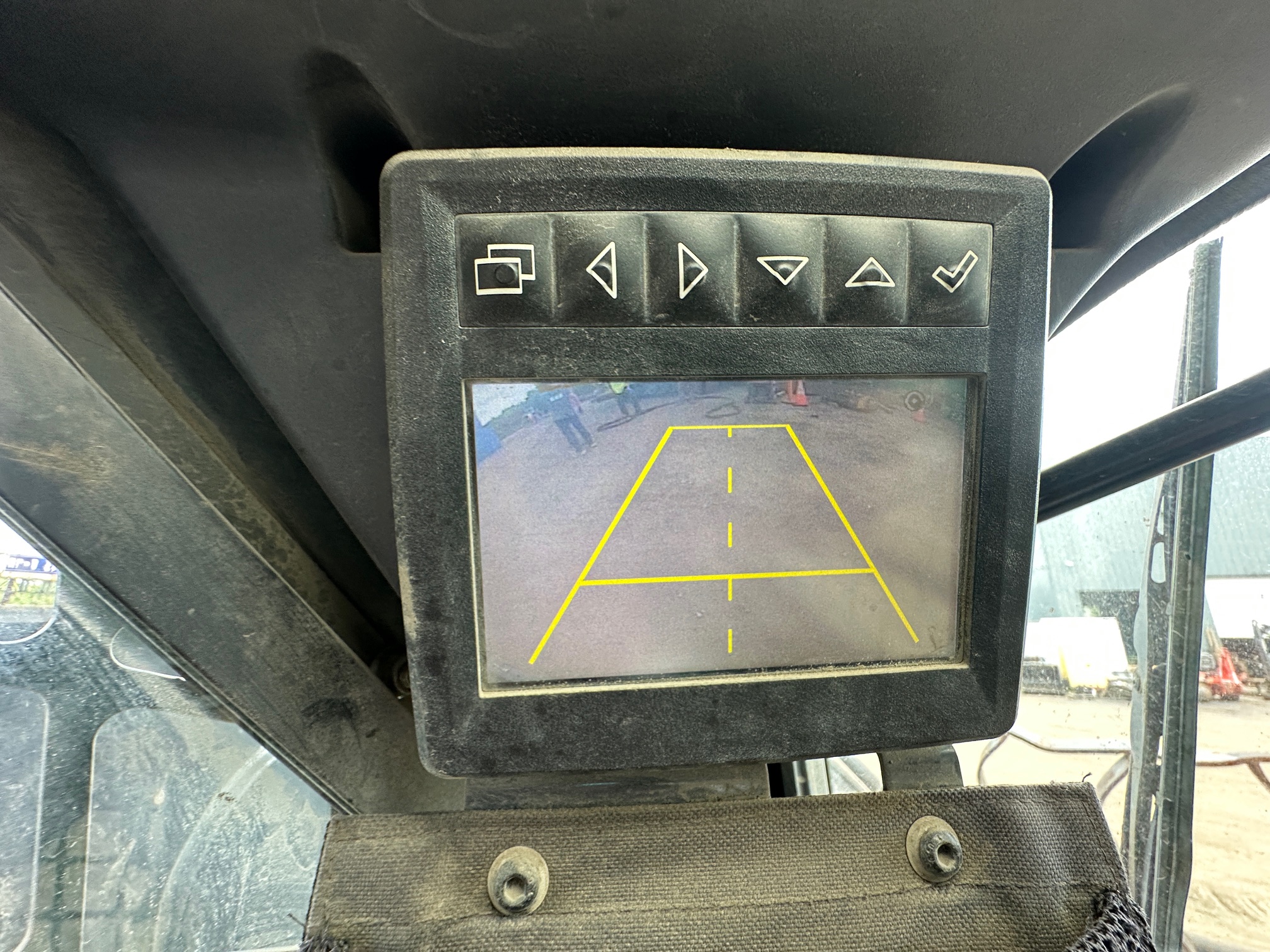 2017 DEERE 332G - view 13 of 17