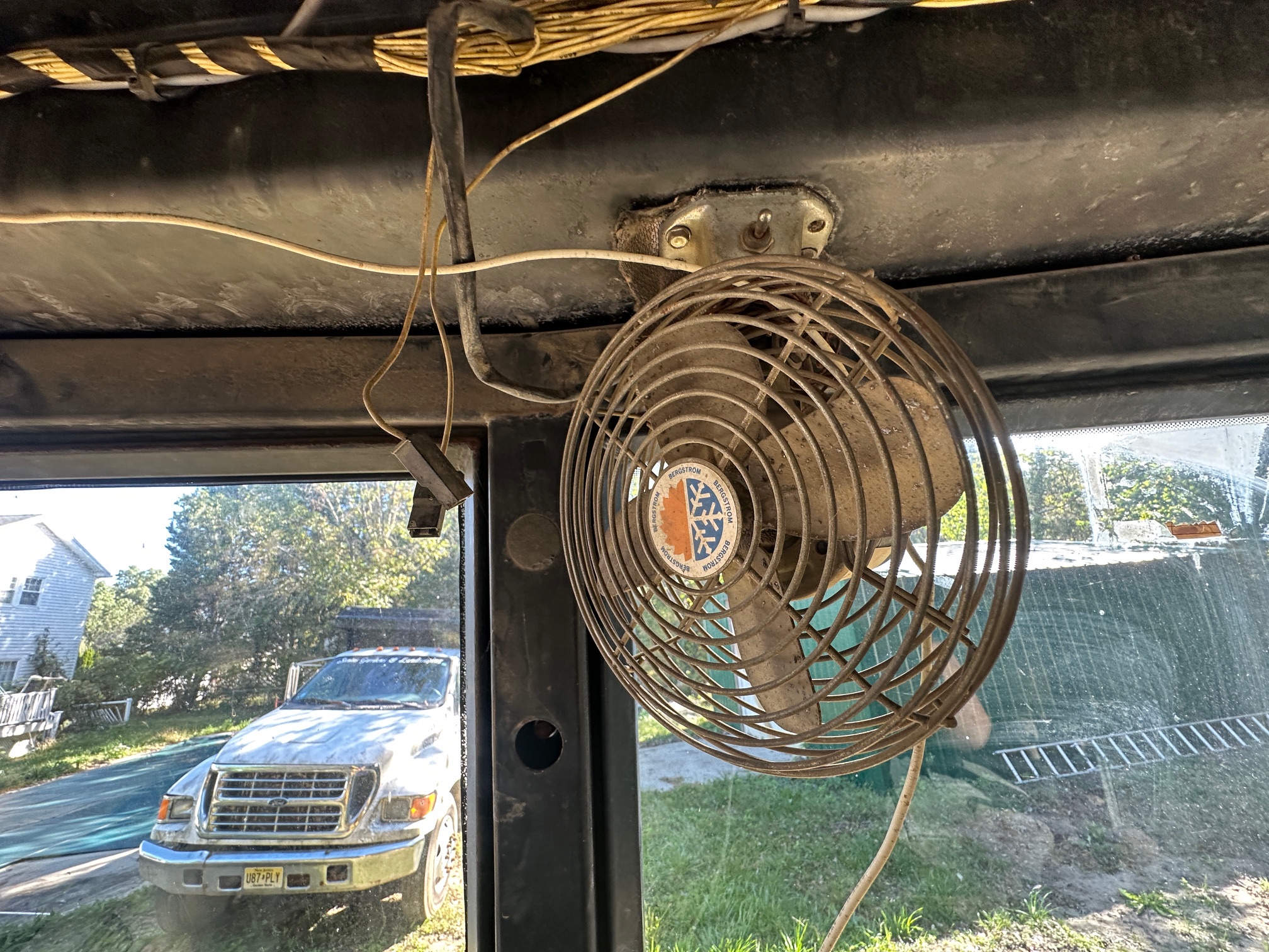 2001 JCB 214 III - Image 34