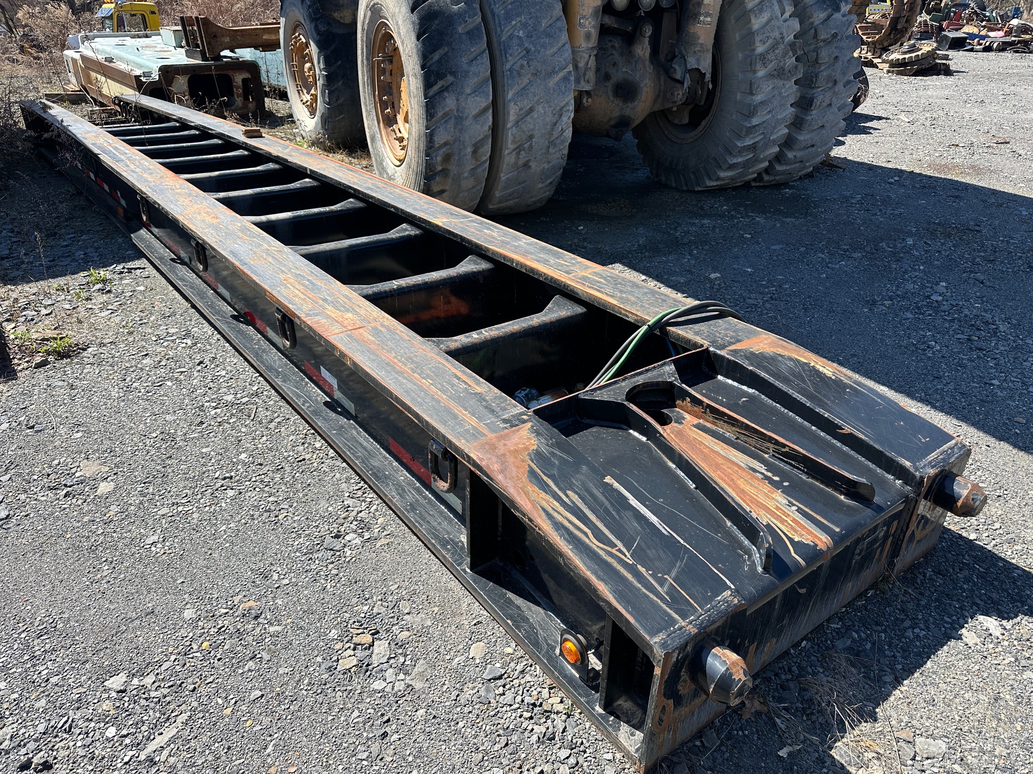 2015 TALBERT 65-Ton Lowboy w/ Beam Insert - Image 36