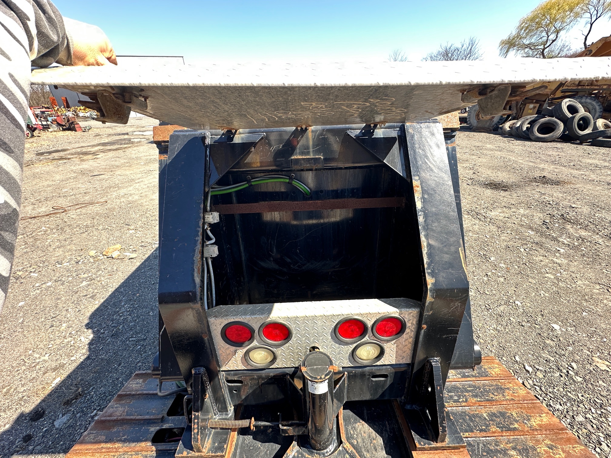 2015 TALBERT 65-Ton Lowboy w/ Beam Insert - Image 11