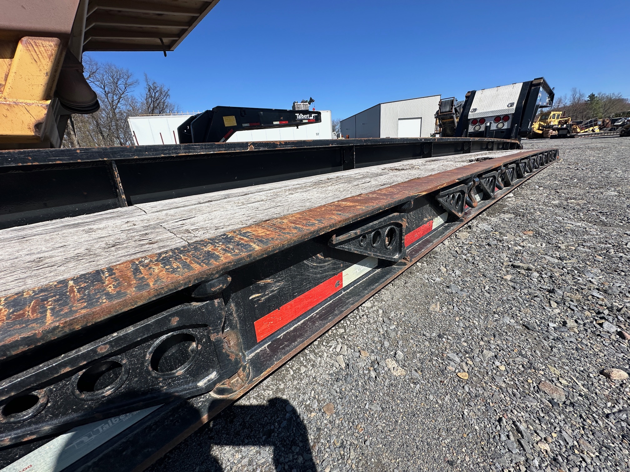 2015 TALBERT 65-Ton Lowboy w/ Beam Insert - Image 33