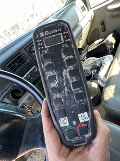 2006 FORD F650 Line Pump Truck - Image 15