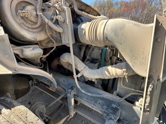 2006 FORD F650 Line Pump Truck - Image 16