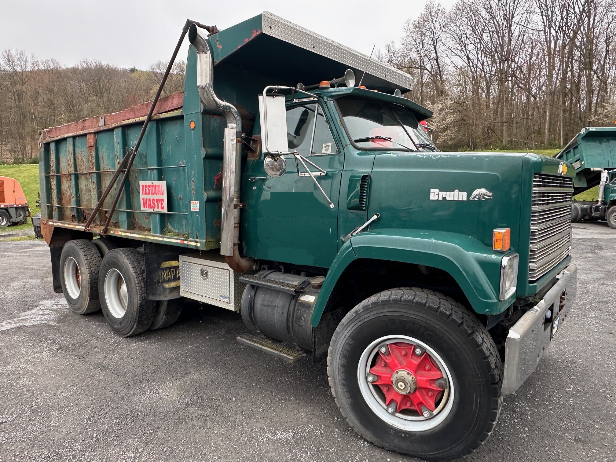 1979 CHEVROLET Bruin - view 1 of 44