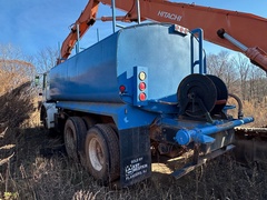 1999 VOLVO WX64 - Image 2