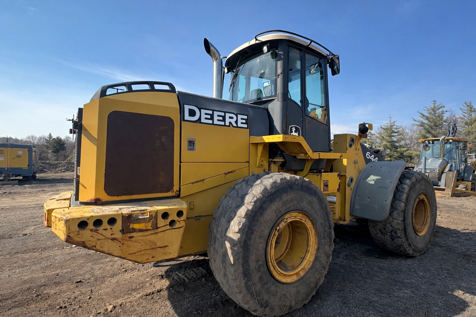 2008 DEERE 644J - view 2 of 34