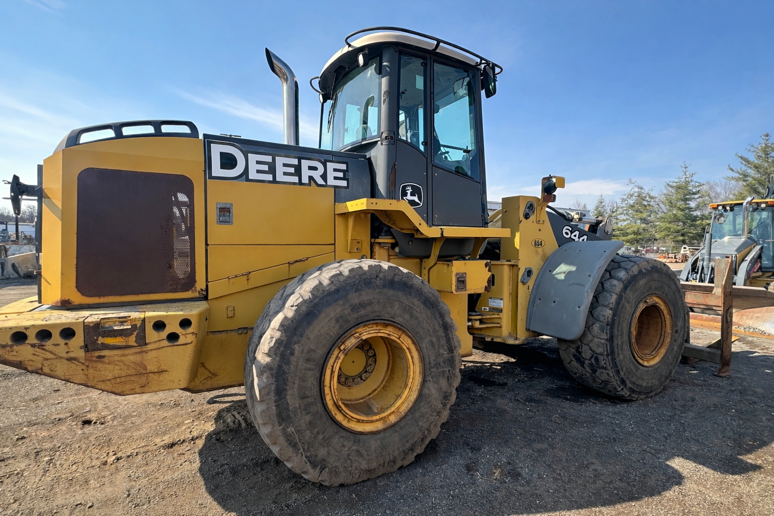 2008 DEERE 644J - view 3 of 34