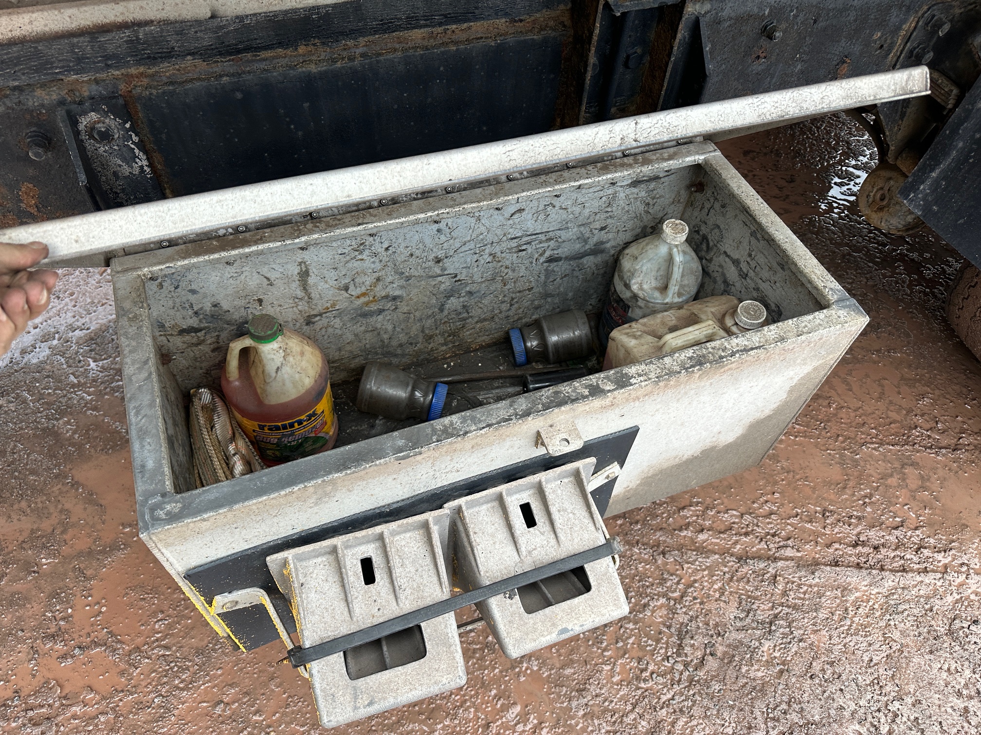 2005 KENWORTH T300 Tanker - Image 34