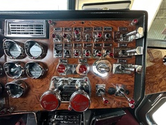 1994 PETERBILT 379 - Image 28