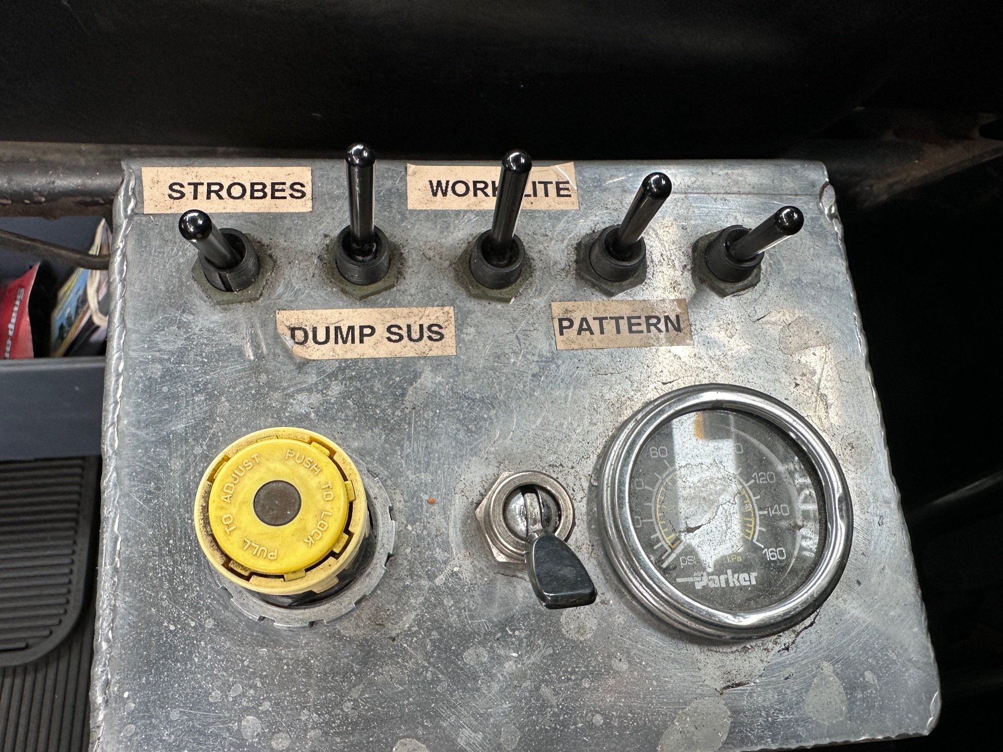 1984 PETERBILT 359 - Image 48