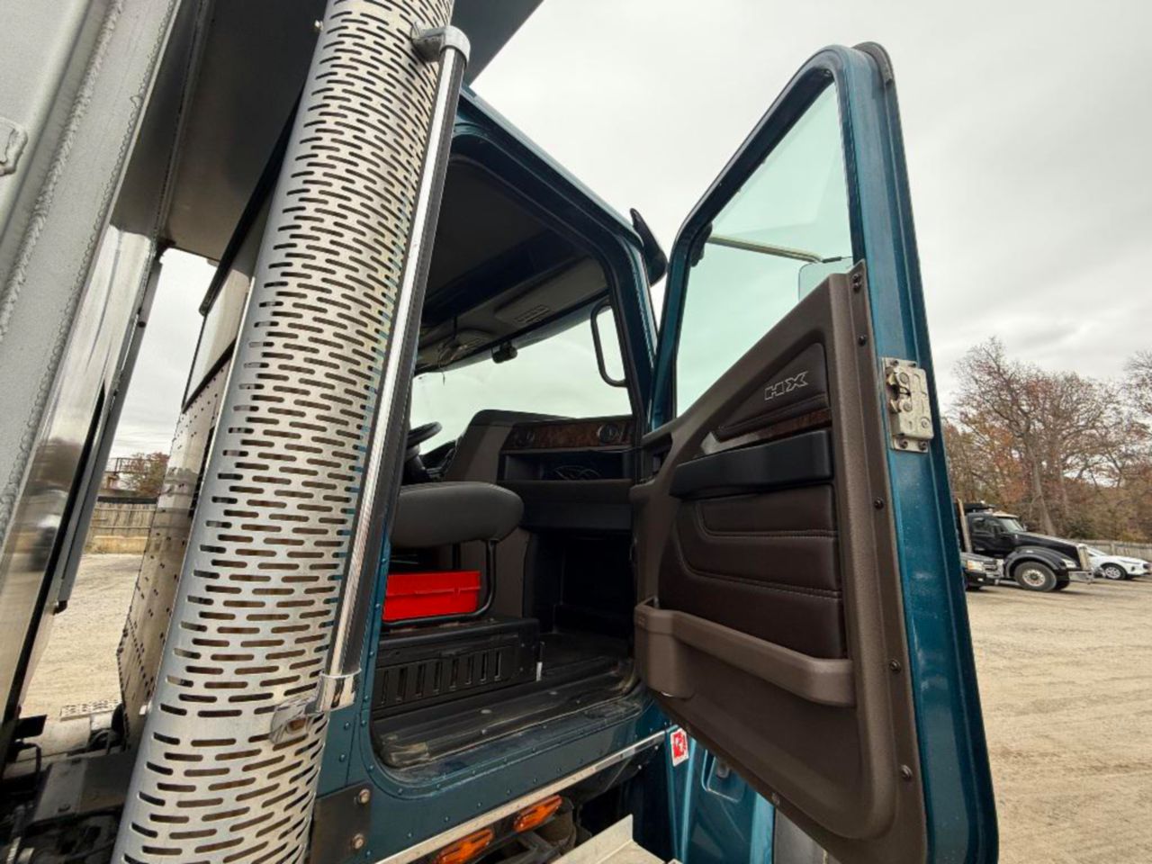 2020 INTERNATIONAL HX620 - Image 18