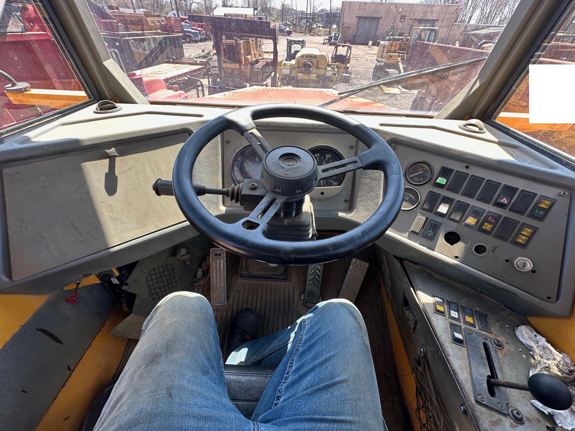 2000 VOLVO A35C - view 17 of 31