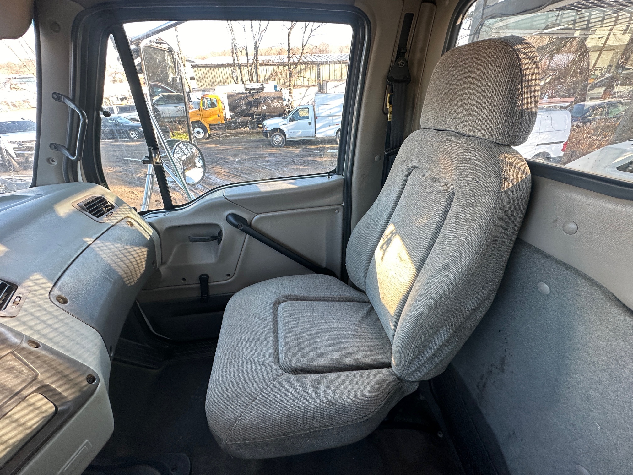 2006 STERLING L7500 - Image 33